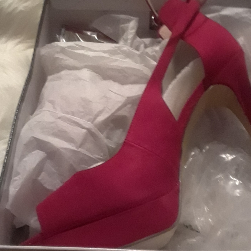 Nine West - Picture 4 of 4